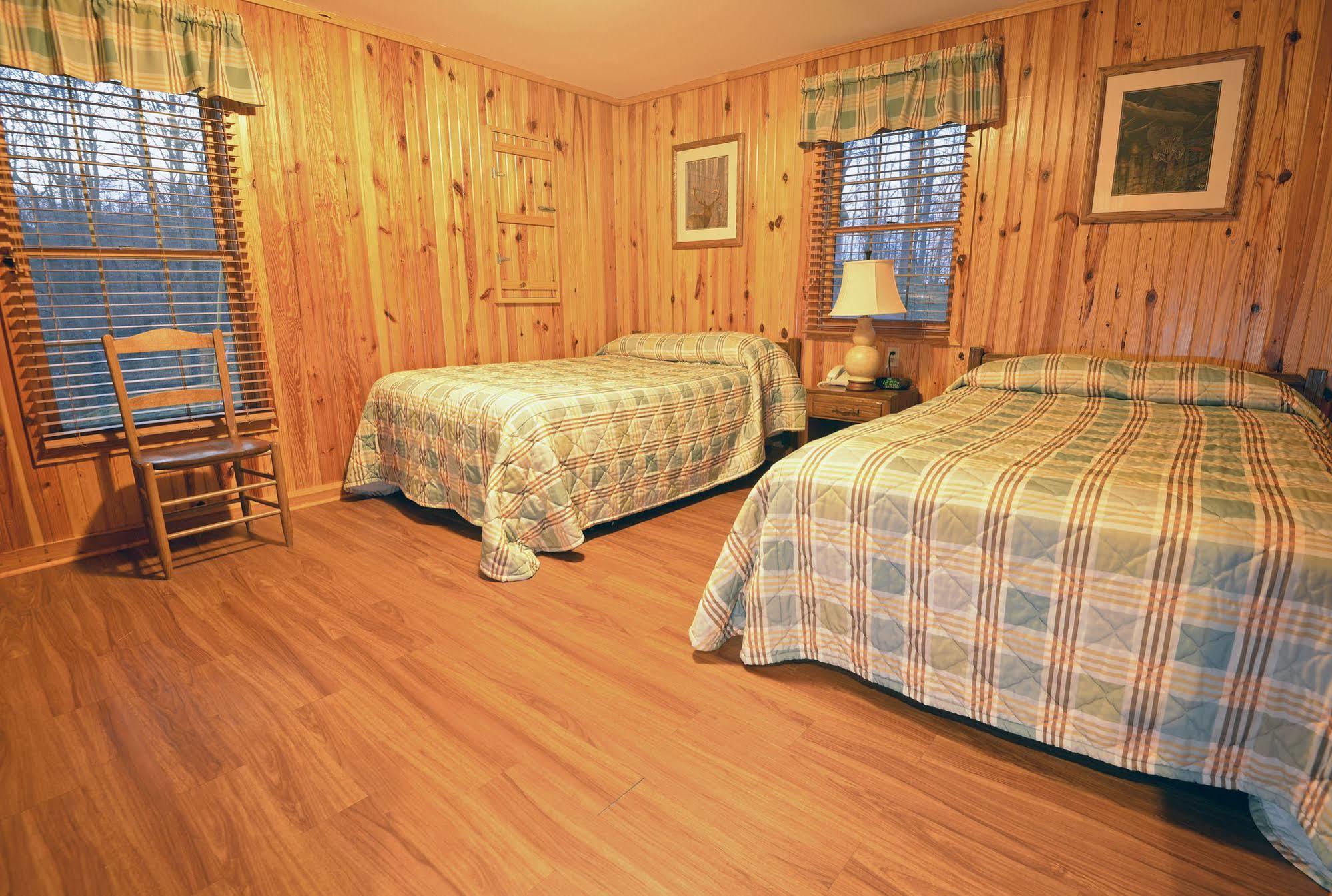 Lake Cumberland State Resort Park Jamestown Exterior photo