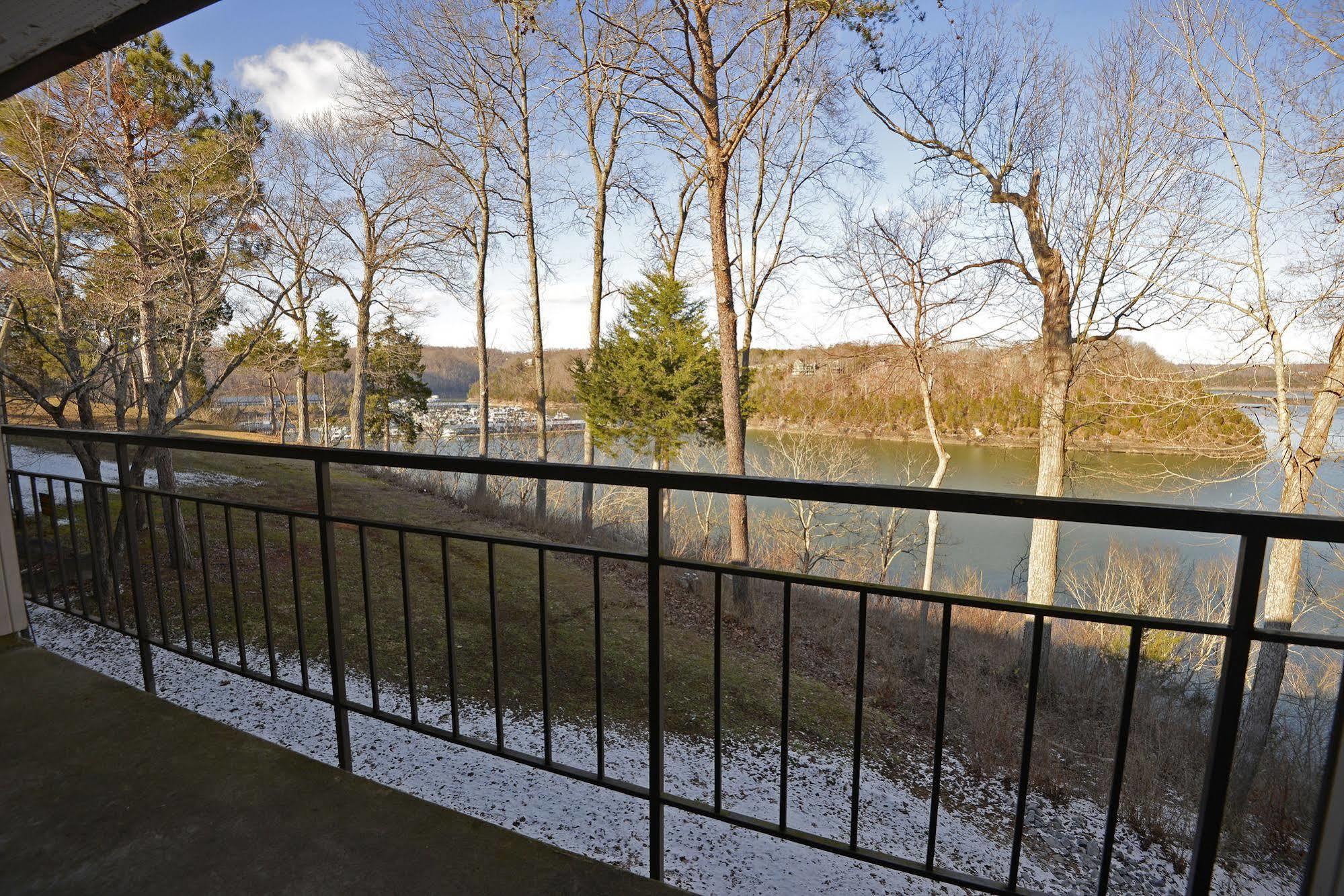 Lake Cumberland State Resort Park Jamestown Exterior photo